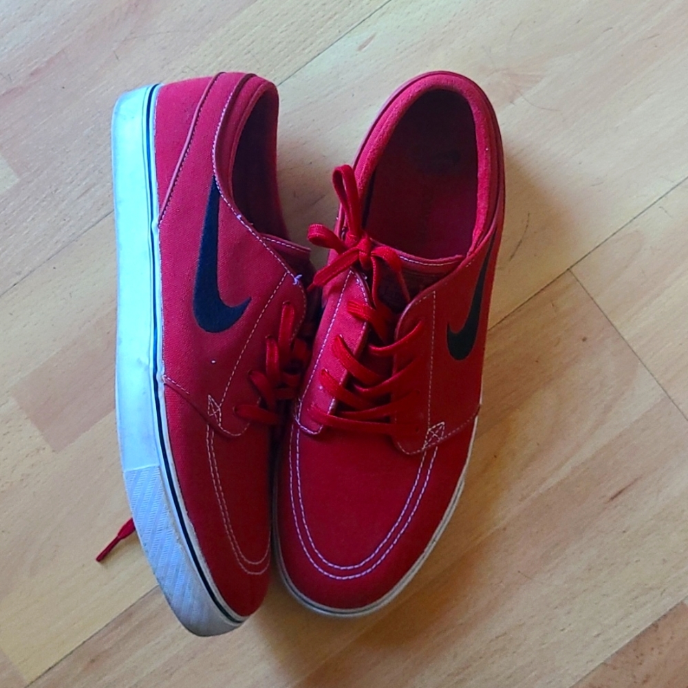Nike shoes